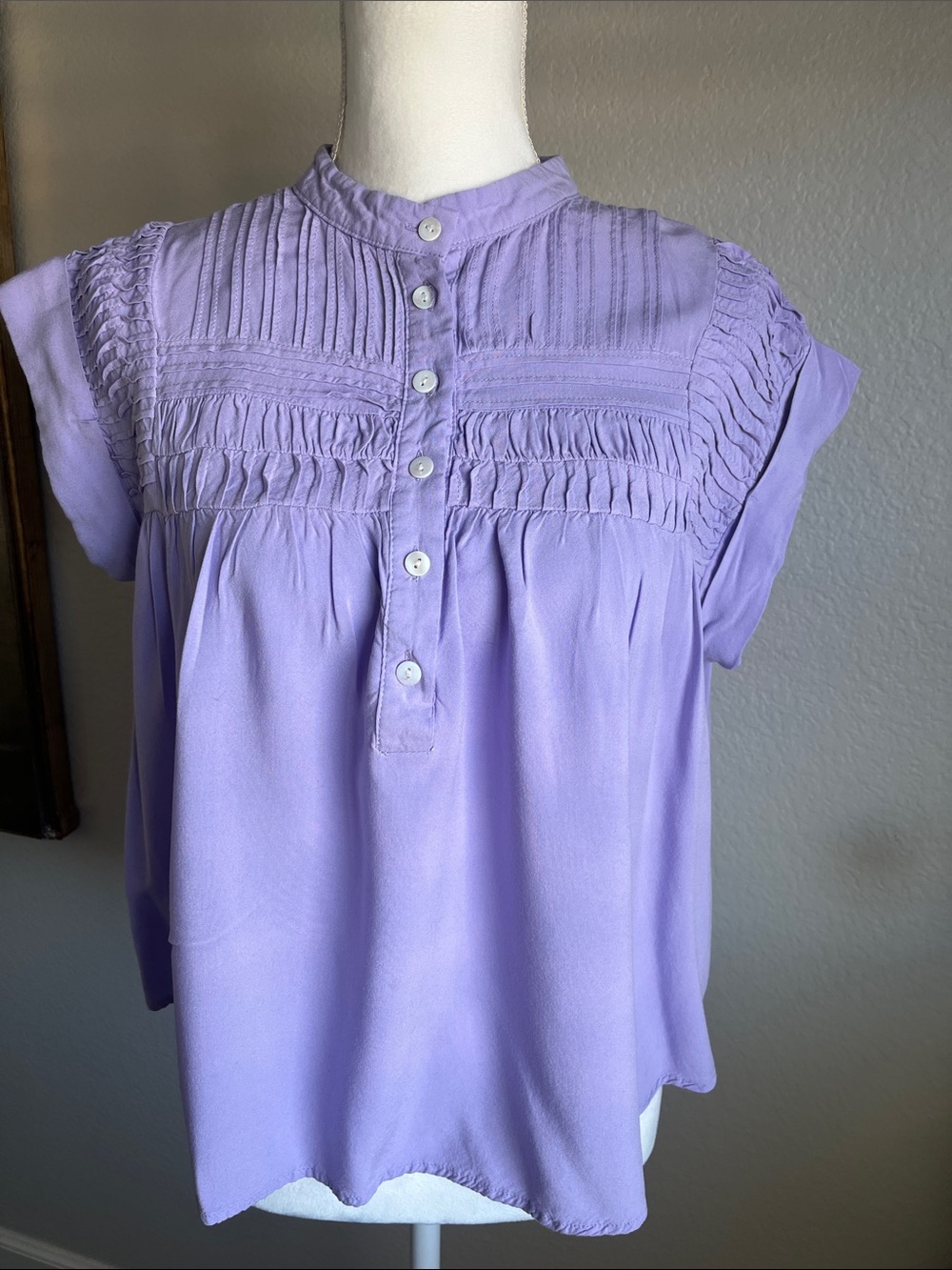 ANDREE BY UNIT Lavender Pintuck Button Blouse